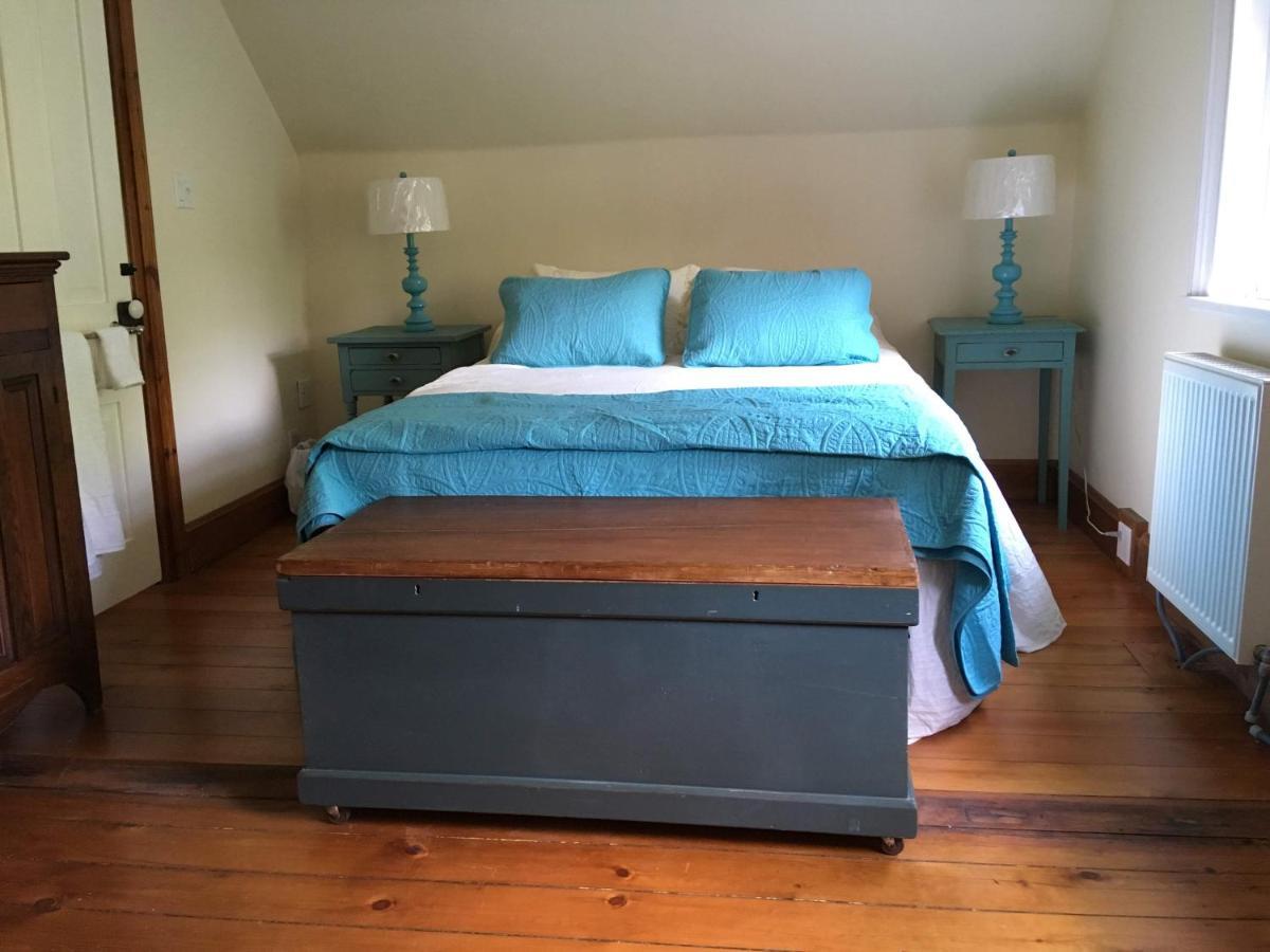 Sawyer'S Creek Bed And Breakfast Algonquin Highlands Bagian luar foto