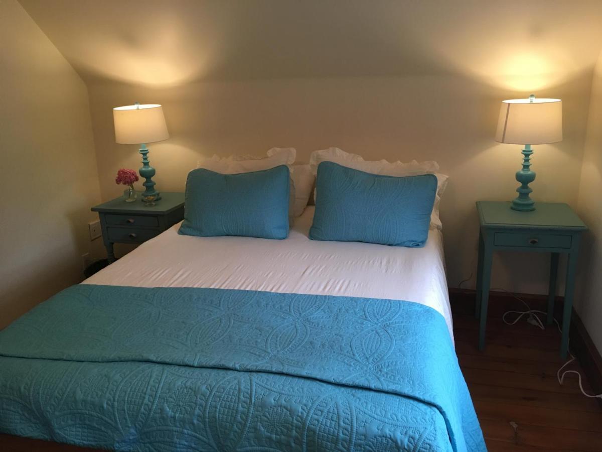 Sawyer'S Creek Bed And Breakfast Algonquin Highlands Bagian luar foto